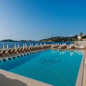 Hotel La Réserve De *****